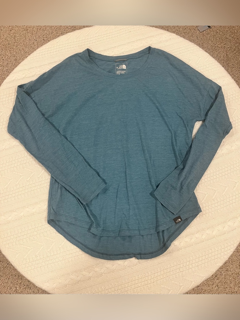 The North Face Women's Classic Fit Long Sleeve Tee - Medium - Picture 1 of 7